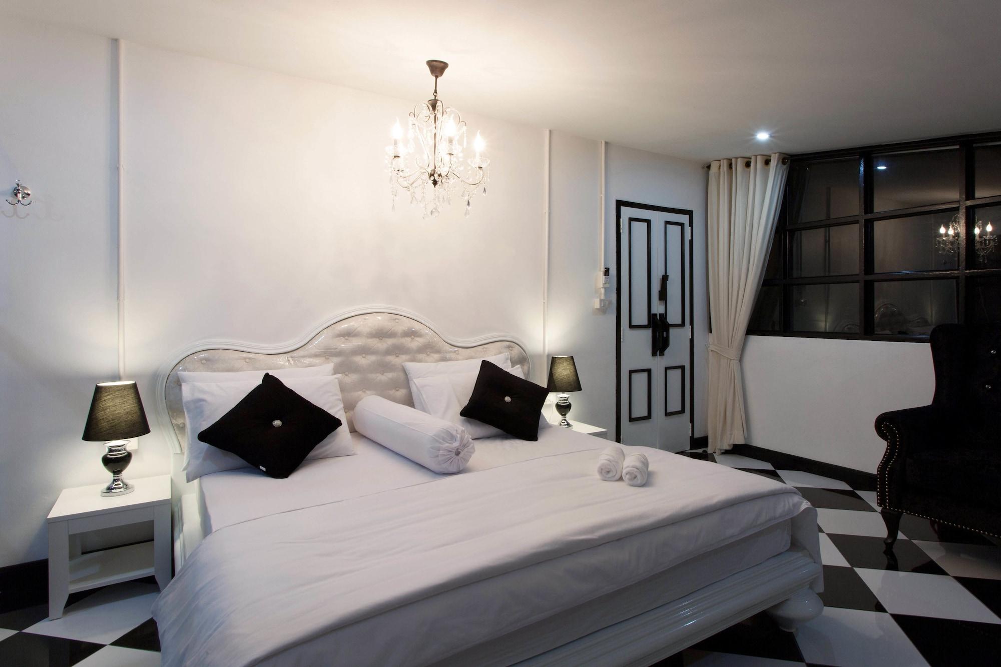 Meroom Phuket Exterior photo