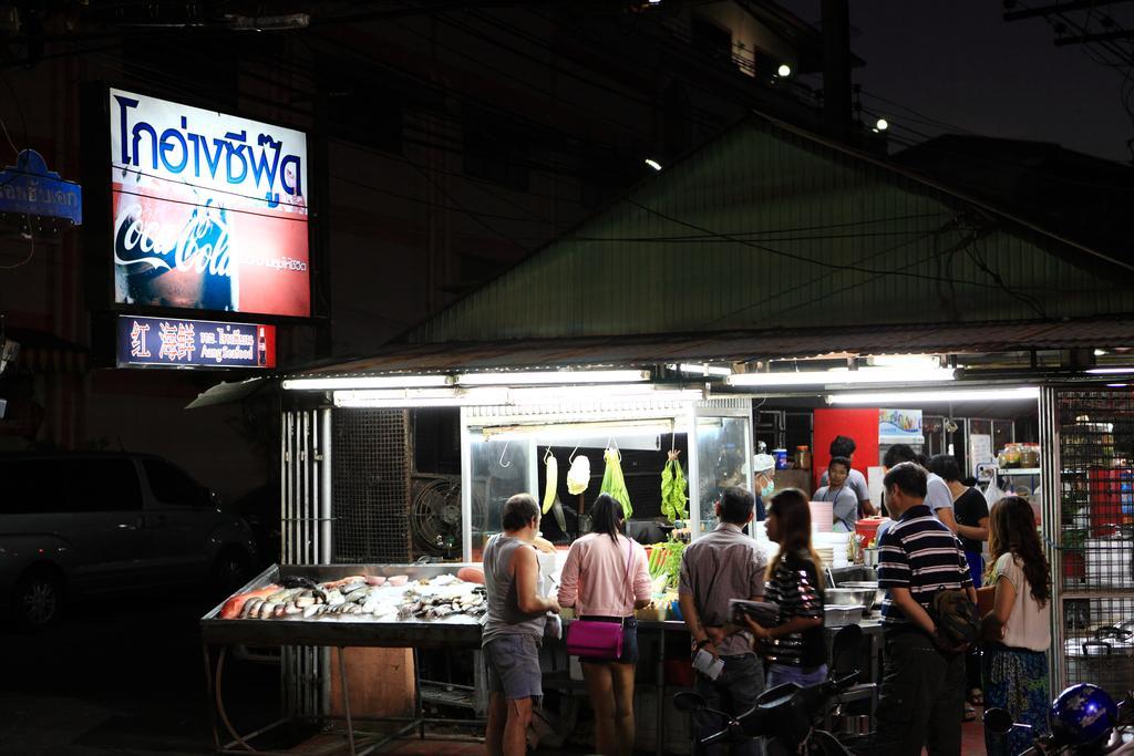 Meroom Phuket Exterior photo